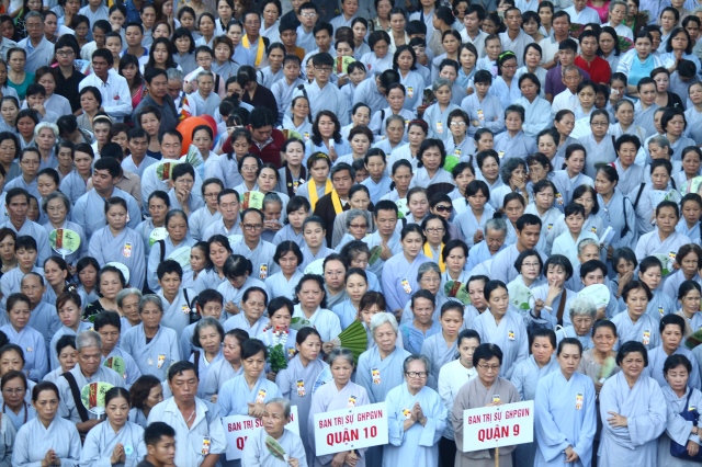 TP.HCM: Thiêng liêng đại lễ Phật đản tại chùa Phổ Quang