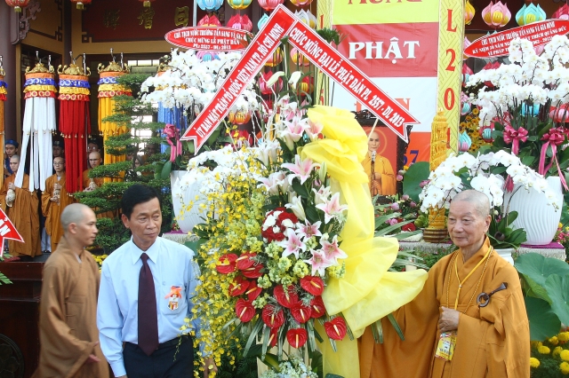 TP.HCM: Thiêng liêng đại lễ Phật đản tại chùa Phổ Quang