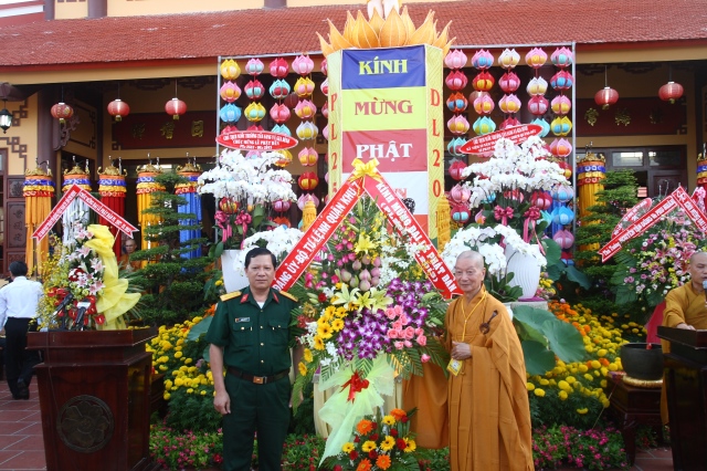 TP.HCM: Thiêng liêng đại lễ Phật đản tại chùa Phổ Quang