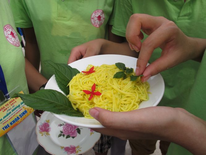 Hà Nội: Khóa tu chùa Nam Dư Thượng với chương trình cả nhà cùng vượt khó và viết lời kinh Phật