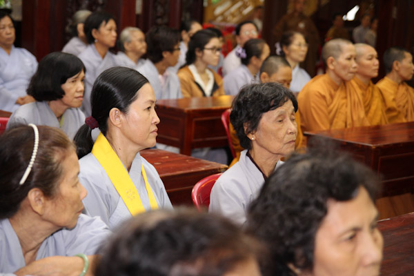 TP.HCM: HT. Thích Trí Quảng ban Pháp thoại tại tổ đình Giác Lâm