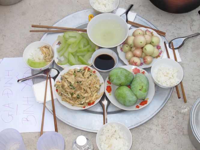 Hà Nội: Khóa tu chùa Nam Dư Thượng với chương trình cả nhà cùng vượt khó và viết lời kinh Phật