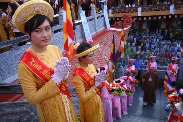 TP.HCM: Thiêng liêng đại lễ Phật đản tại chùa Phổ Quang