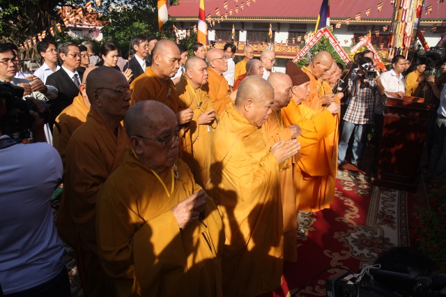 TP.HCM: Thiêng liêng đại lễ Phật đản tại chùa Phổ Quang