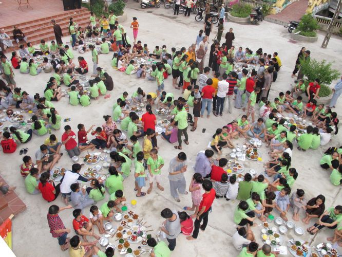 Hà Nội: Khóa tu chùa Nam Dư Thượng với chương trình cả nhà cùng vượt khó và viết lời kinh Phật