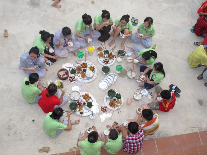 Hà Nội: Khóa tu chùa Nam Dư Thượng với chương trình cả nhà cùng vượt khó và viết lời kinh Phật