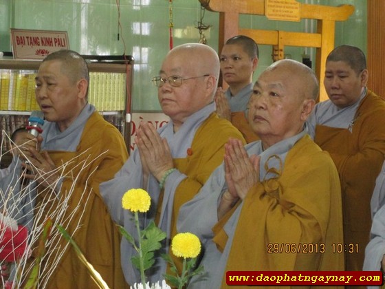 PHÂN BAN ĐẶC TRÁCH NI GIỚI TRUNG ƯƠNG CÚNG DƯỜNG  HẠ TRƯỜNG MIỀN ĐÔNG NAM BỘ NGÀY THỨ HAI