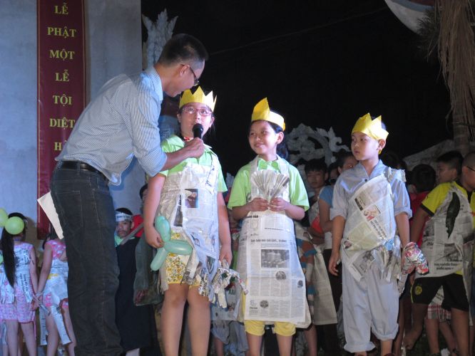 Hà Nội: Hoành tráng đêm thời trang – Văn nghệ tại khóa tu chùa Nam Dư Thượng