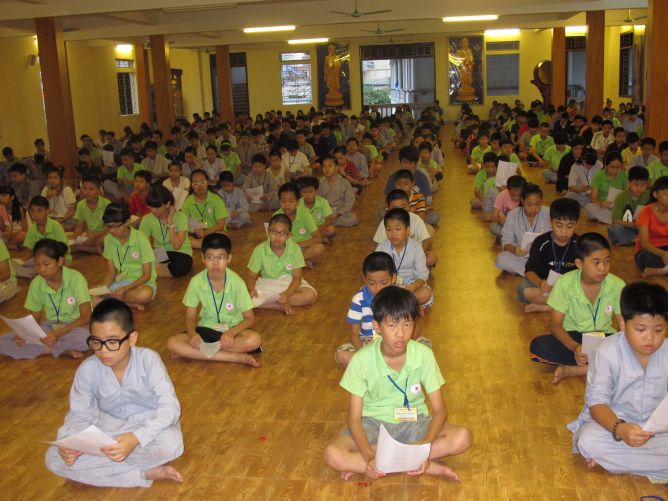 Hà Nội: Chùm ảnh đọng lại trong khóa tu mùa hè 2013 chùa Nam Du Thượng