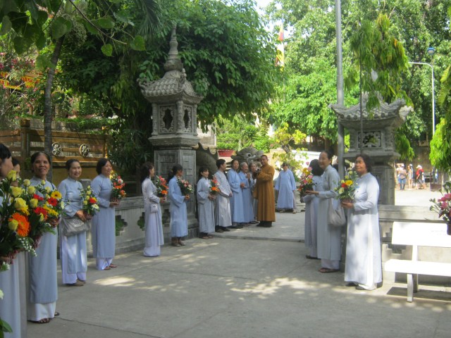 Ban Hoằng Pháp TW GHPGVN thăm trường hạ Khánh Hòa