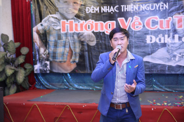 TP.HCM: Đêm nhạc kêu gọi từ thiện &quot;Hướng về Cư Tê&quot;