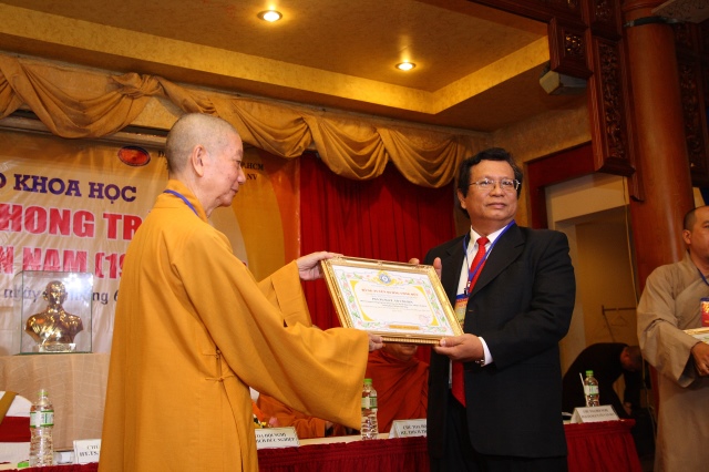 Bình Dương: Diễn ra hội thảo khoa học: 50 năm phong trào Phật giáo ở miền Nam (1963-2013)