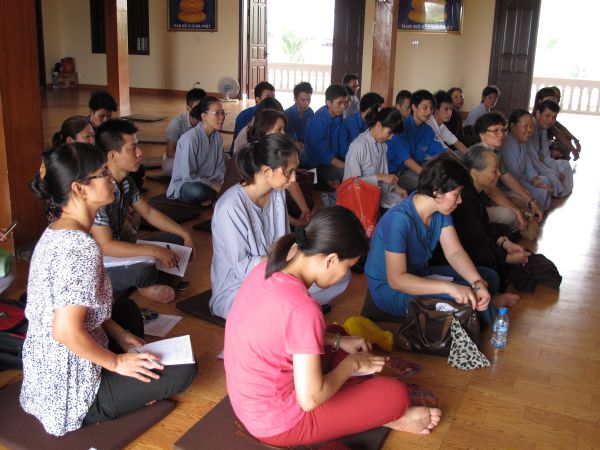 Hà Nội: Khởi động khóa tu cho các bạn trẻ tại chùa Nam Dư Thượng