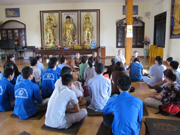 Hà Nội: Khởi động khóa tu cho các bạn trẻ tại chùa Nam Dư Thượng