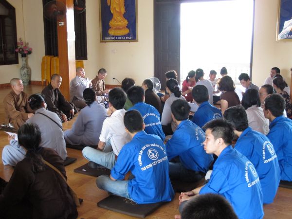 Hà Nội: Khởi động khóa tu cho các bạn trẻ tại chùa Nam Dư Thượng