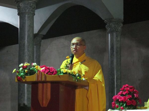 Hà Nội: Đêm tri ân và điều con muốn nói – Khóa tu tại chùa Nam Dư Thượng