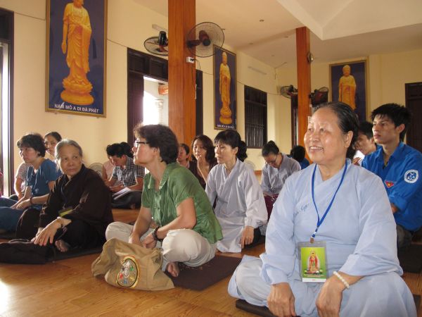 Hà Nội: Khởi động khóa tu cho các bạn trẻ tại chùa Nam Dư Thượng