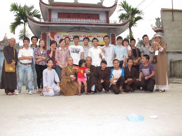 Hà Nội: Khởi động khóa tu cho các bạn trẻ tại chùa Nam Dư Thượng
