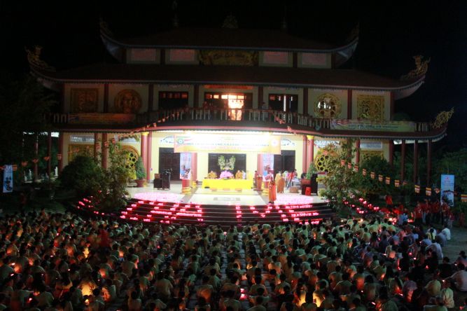 Đồng Tháp: Hội trại hiểu và thương - Ấn tượng đêm thắp nến nguyện cầu
