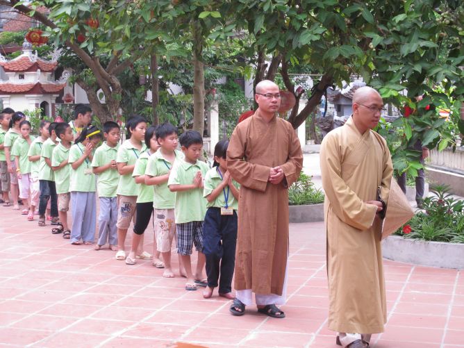 Hà Nội: Chùm ảnh đọng lại trong khóa tu mùa hè 2013 chùa Nam Du Thượng