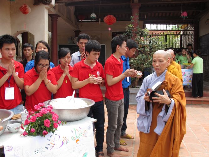 Hà Nội: Có một phiên chợ vui tươi tại chùa Nam Dư Thượng