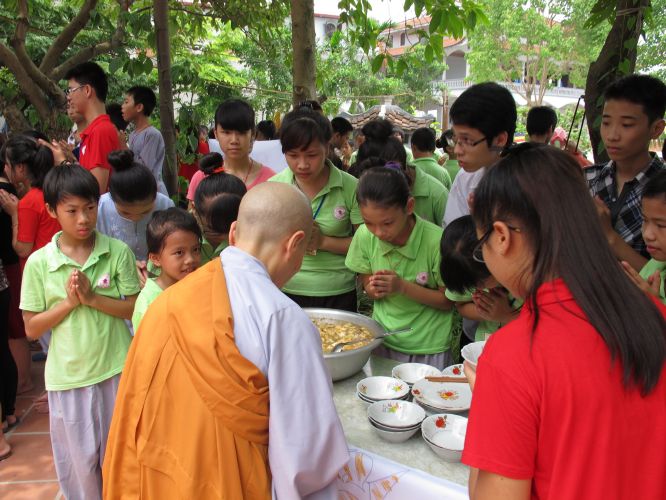 Hà Nội: Có một phiên chợ vui tươi tại chùa Nam Dư Thượng