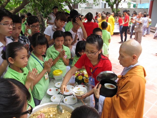 Hà Nội: Có một phiên chợ vui tươi tại chùa Nam Dư Thượng