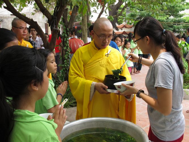 Hà Nội: Có một phiên chợ vui tươi tại chùa Nam Dư Thượng