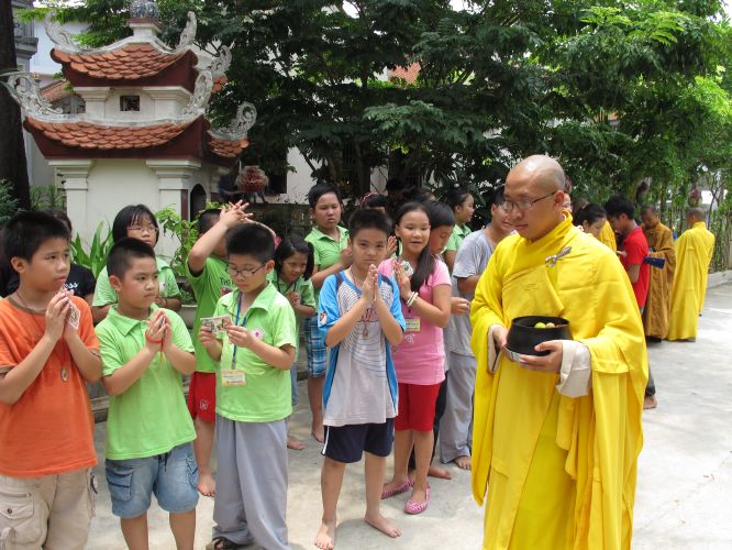 Hà Nội: Có một phiên chợ vui tươi tại chùa Nam Dư Thượng