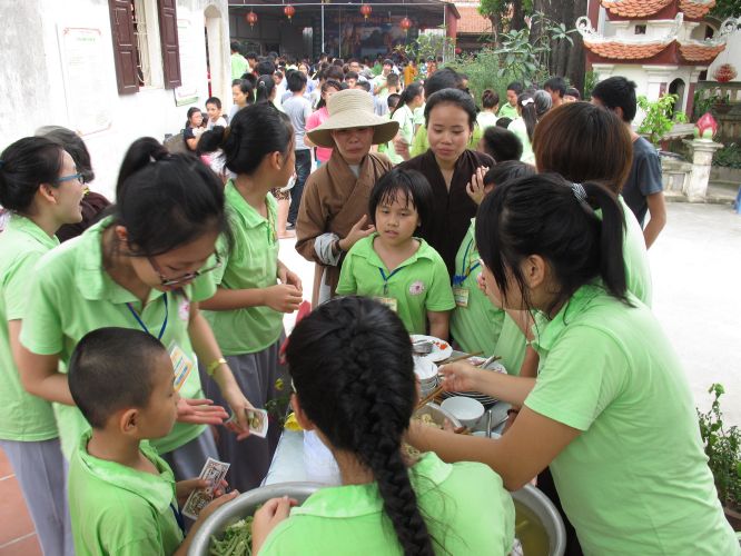 Hà Nội: Có một phiên chợ vui tươi tại chùa Nam Dư Thượng