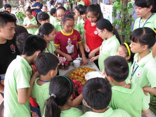 Hà Nội: Có một phiên chợ vui tươi tại chùa Nam Dư Thượng