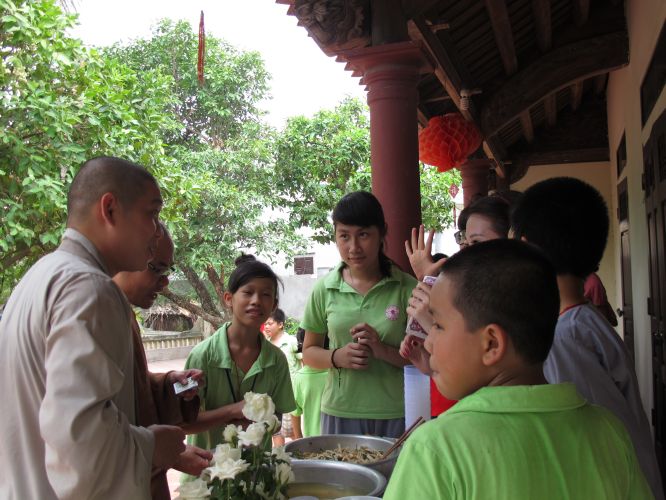 Hà Nội: Có một phiên chợ vui tươi tại chùa Nam Dư Thượng
