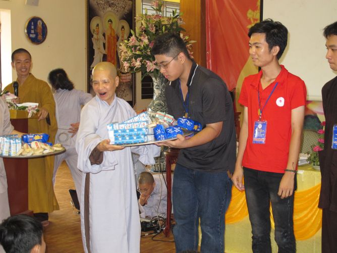 Hà Nội: Bế mạc khóa tu mùa hè tại chùa Nam Dư Thượng