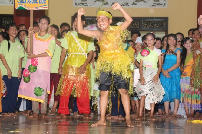 Đồng Tháp: Đêm thi thời trang và lửa trại hoành tráng của hội trại “Hiểu và Thương&quot;