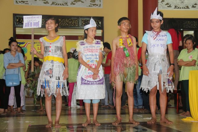 Đồng Tháp: Đêm thi thời trang và lửa trại hoành tráng của hội trại “Hiểu và Thương&quot;