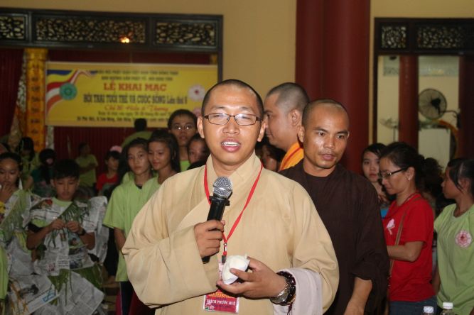 Đồng Tháp: Đêm thi thời trang và lửa trại hoành tráng của hội trại “Hiểu và Thương&quot;
