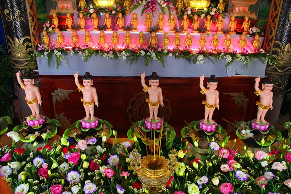 Long an: Lễ Mộc Dục Tại Chùa Khánh Ninh