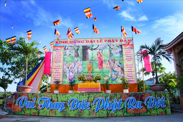 Long an: Lễ Mộc Dục Tại Chùa Khánh Ninh