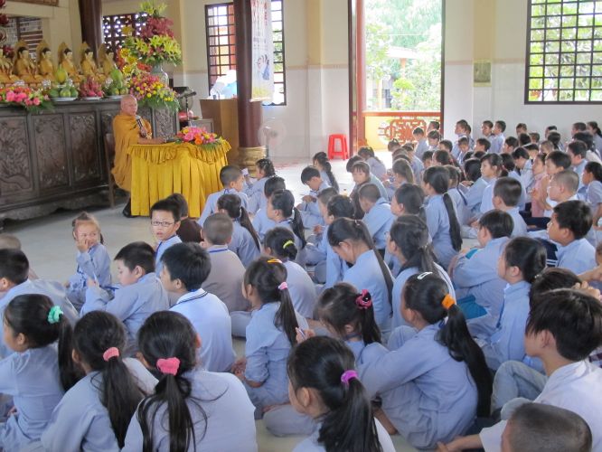 Tiền Giang: Pháp thoại “Cuộc đời đức Phật”  tại khóa tu “Vươn tới những ước mơ”