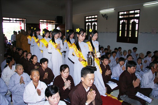 Long an: Lễ Mộc Dục Tại Chùa Khánh Ninh