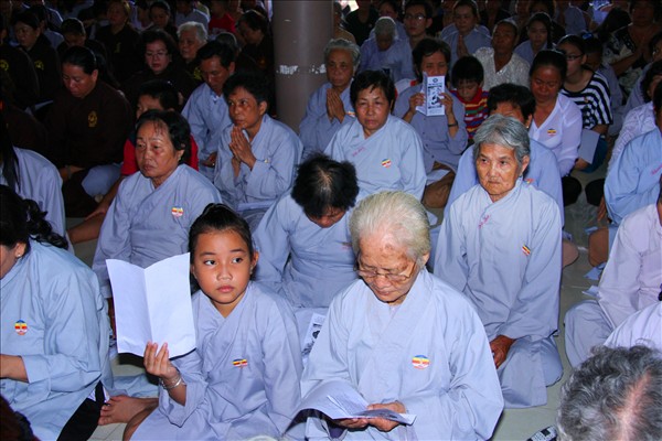 Long an: Lễ Mộc Dục Tại Chùa Khánh Ninh