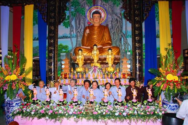 Long an: Lễ Mộc Dục Tại Chùa Khánh Ninh