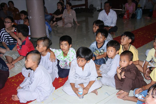 Long an: Lễ Mộc Dục Tại Chùa Khánh Ninh