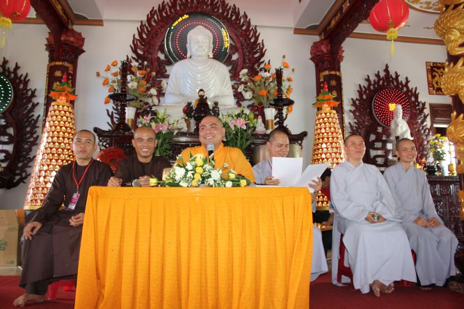 Khánh Hòa: ĐĐ. Thích Lệ Minh và pháp thoại “Tình thương” tại khóa tu “Ơn nghĩa sinh thành”
