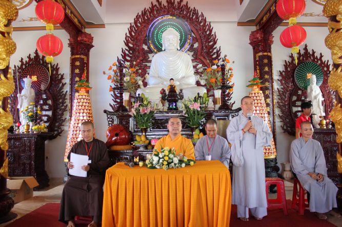 Khánh Hòa: ĐĐ. Thích Lệ Minh và pháp thoại “Tình thương” tại khóa tu “Ơn nghĩa sinh thành”