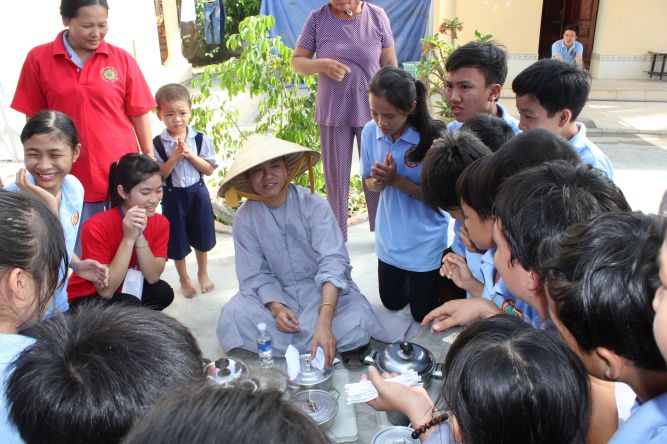Khánh Hòa: Chùm ảnh vui nhộn hành trình về nguồn khóa tu mùa hè “Ơn nghĩa sinh thành”