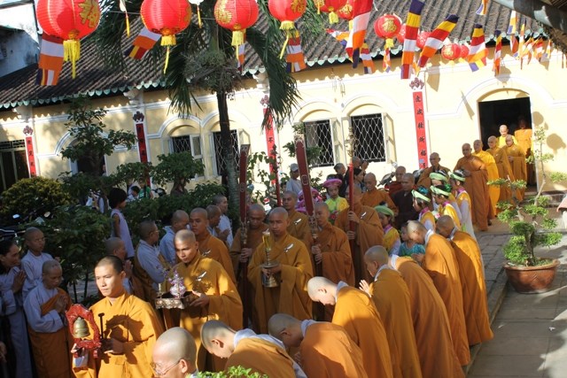 Đồng Tháp: Long trọng tổ chức đại lễ Phật đản PL. 2557