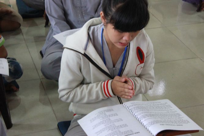 Long An: Bài học đầu tiên khi người Phật tử đến chùa tại khóa tu “Sống và Khát Vọng”