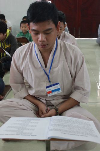 Long An: Bài học đầu tiên khi người Phật tử đến chùa tại khóa tu “Sống và Khát Vọng”