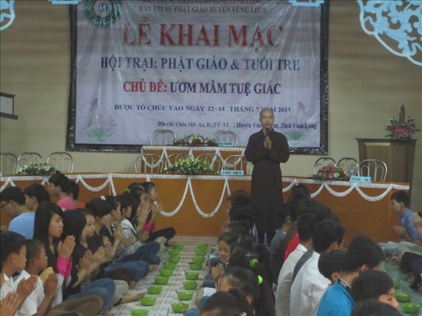 Chùm ảnh: Trại hè “Ươm Mầm Tuệ Giác” lần 3 tại chùa Hội An